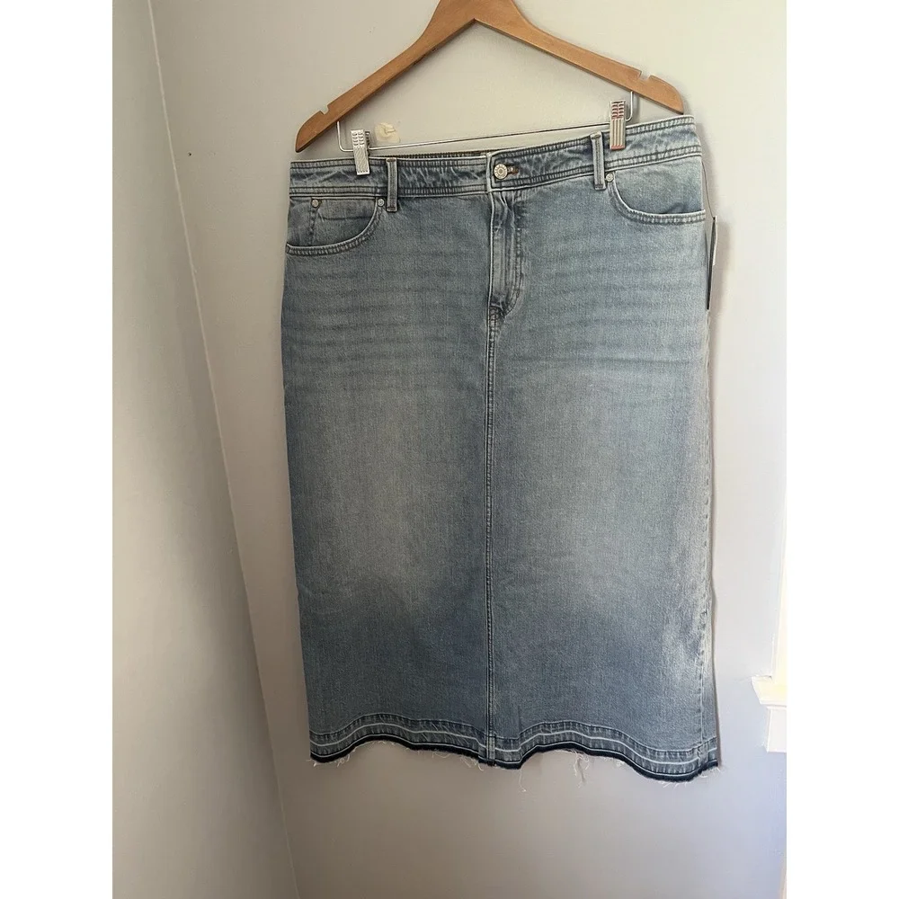 Talbots Women's Drop Hem Denim Midi Skirt Light Blue‎ Wash Size 16 NWT